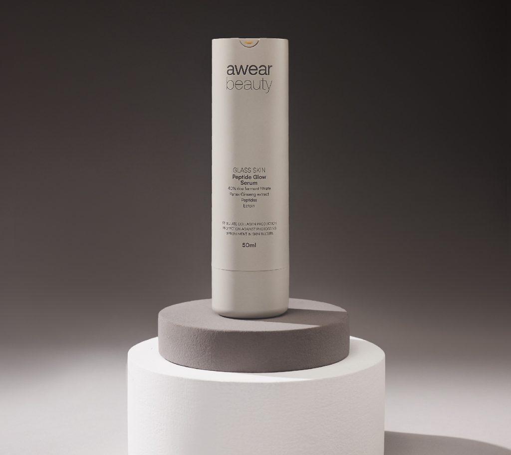 Awear Beauty Glass Skin Peptide Glow Serum | | Stimulate collagen production | Protection against photoaging | 3 molecular weight hyaluronic acid | 50ml